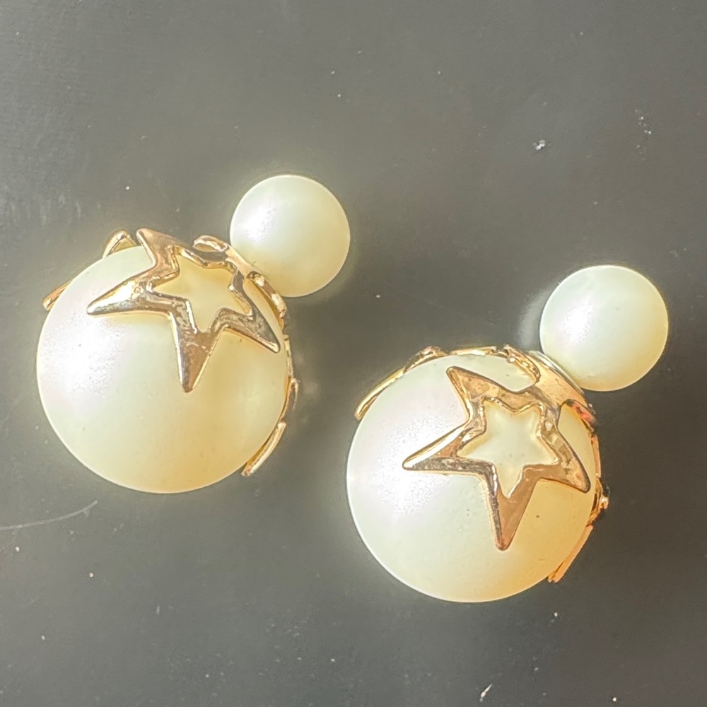 Gold Star Pearl Earrings